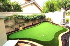 Backyard-Putting-Green-Installation-Costa-Mesa